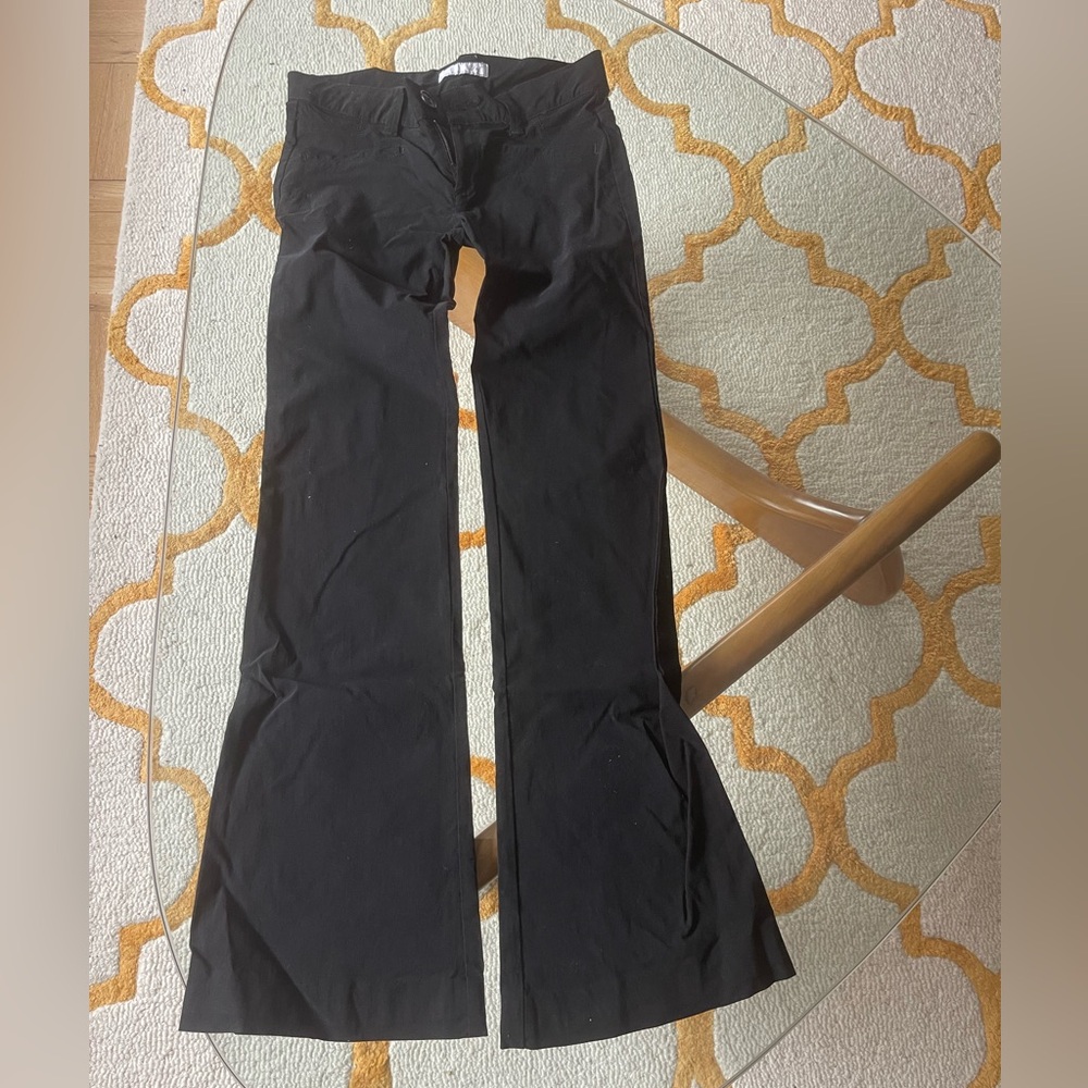 Form Fitting Black Pant